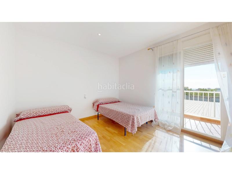 Foto 42026150-91c8-4fef-b631-ef79da52018f. Casa a schiera con parcheggio in Casinos