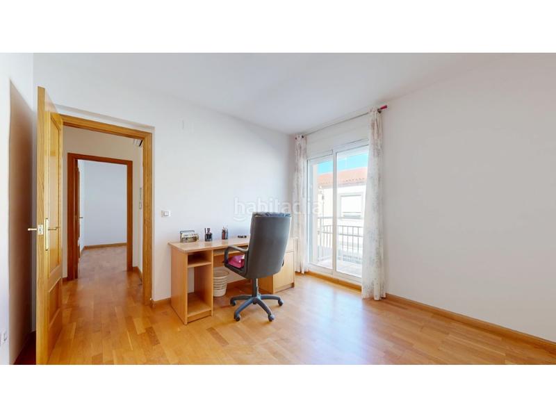 Foto f7ce716e-b6d8-45cd-81cc-41043eeb14a7. Casa a schiera con parcheggio in Casinos