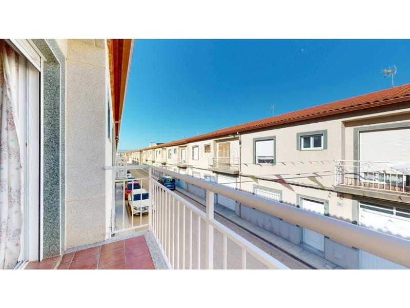 Foto fcf230f8-2df0-4a29-a2a6-33f88f22179b. Casa a schiera con parcheggio in Casinos