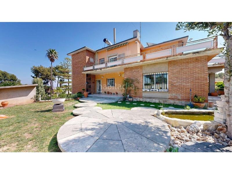 Foto b3a4e3bc-ccff-4e9d-85fb-a6215261c27c. Chalet avec chauffage parking dans Montealegre Eliana (l´)