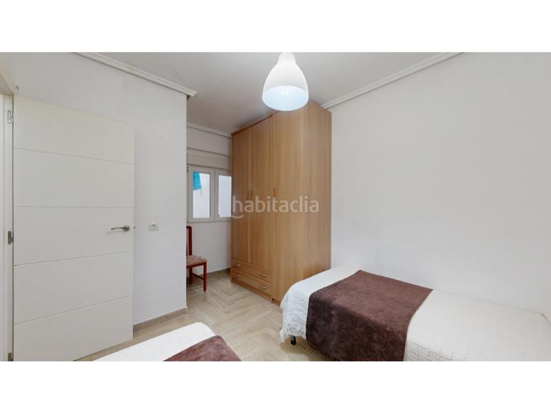 Foto 046846b5-7c1a-45eb-8bf1-fc598a7fa054. Appartamento in Natzaret Valencia