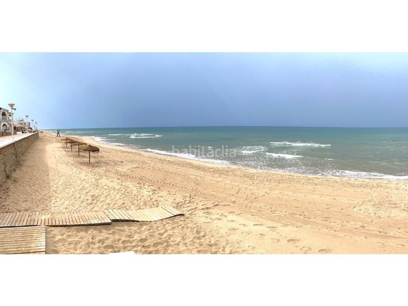 Foto 21ab0ad0-b669-4463-91a2-daec722a5896. Planta baja  a 50 metros de la playa en Piles