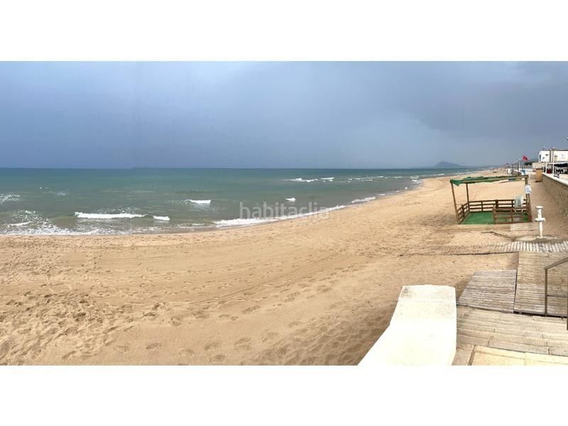 Foto c034a604-8206-4cc2-9de2-26e543f981e2. Planta baja  a 50 metros de la playa en Piles