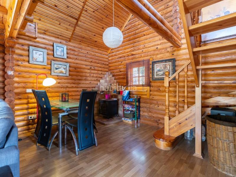 Foto 773643c3-8bcd-4e44-b6dd-3cb3f1d13524. Chalet avec parking dans Cheste