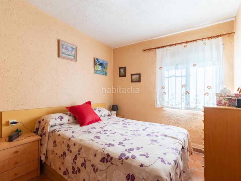 Foto dd61732c-4c63-4cc6-aa41-68deb7429381. Chalet avec parking dans Cheste