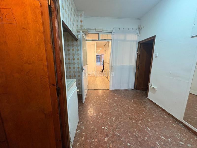 Foto 694f95bb-aae2-47d2-962a-530a13a42826. Alquiler local comercial  en alquiler en calle mayor ! en Paterna