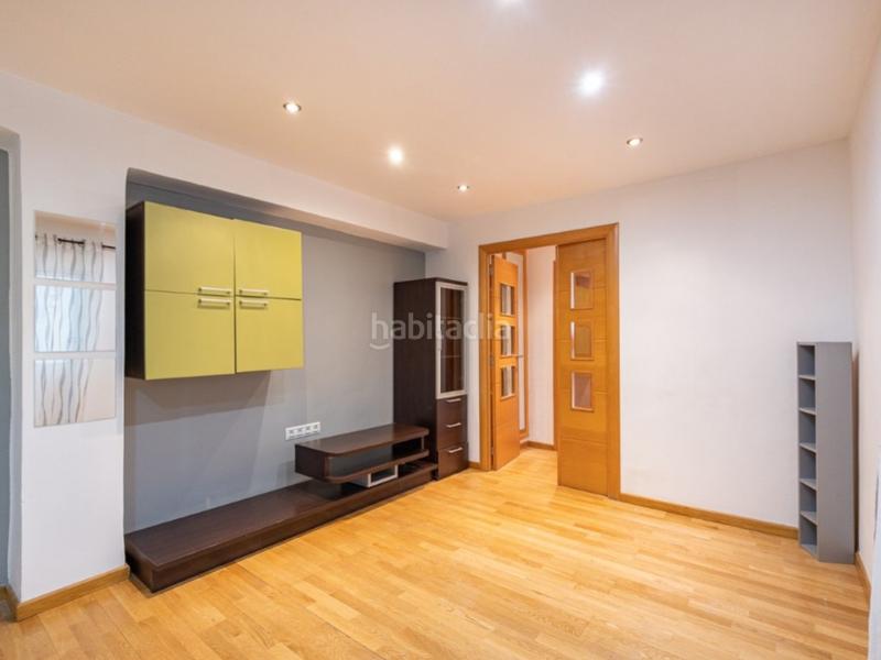 Foto 1047c52a-423a-4f8a-8188-e7e973ea7c09. Flat in Centro Ciudad Paterna