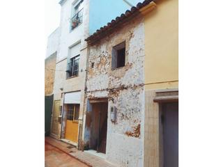 Casa  N/a. Excelente oportunidad de casa de pueblo en alginet