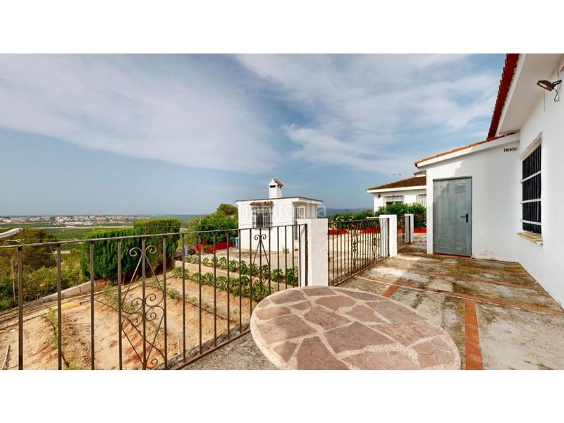 Foto d38ea15c-0e59-40a9-b2d5-4ab5a8fd7459. Chalet mit heizung parking pool in Alberic