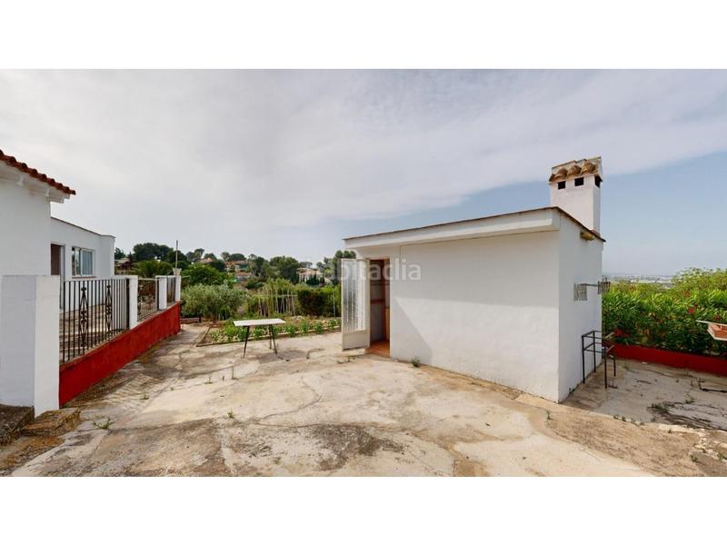 Foto d943e33a-4f56-40e8-9485-34daca528763. Chalet mit heizung parking pool in Alberic