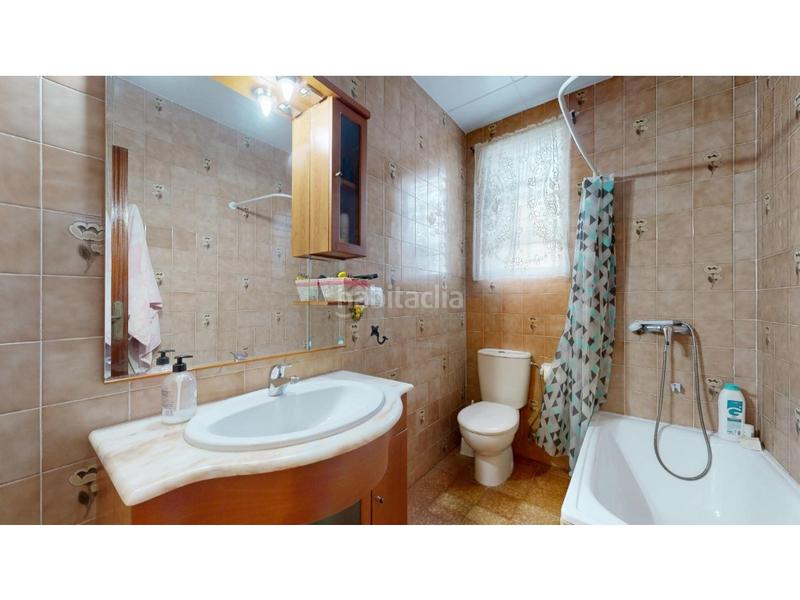 Foto f63196cf-0882-4a93-883b-56975acb5e65. Chalet mit heizung parking pool in Alberic