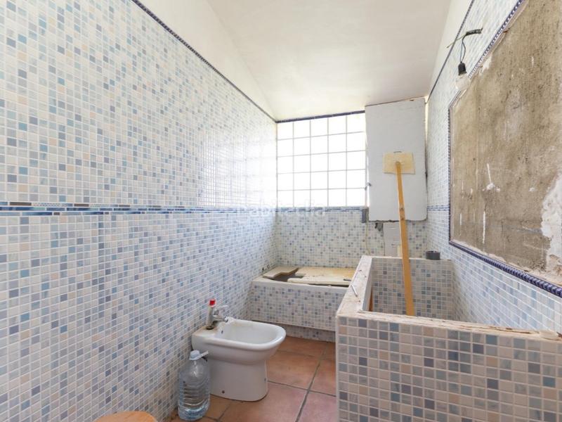 Foto 18f1c4cf-c64f-417c-a573-31123d443343. Chalet con riscaldamento in Urbanizaciones Llíria