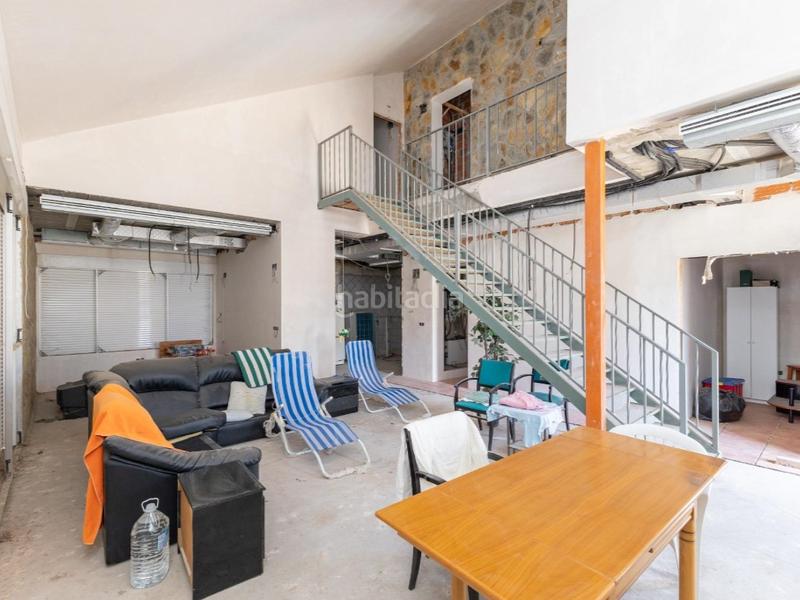 Foto 2d8d0852-88dd-46b2-b24d-d4bf2d3dd293. Chalet con riscaldamento in Urbanizaciones Llíria