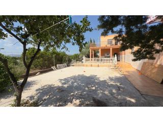 Casa  Bechi apeadero. Casa de campo en betxi