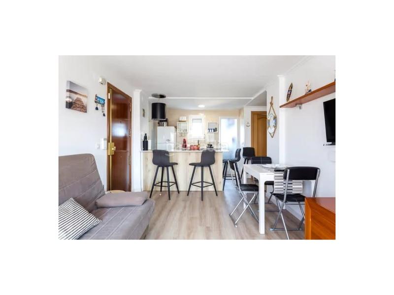 Foto 61da891a-9e77-40d2-a6e0-109b3ffd7836. Piccolo appartamento con riscaldamento parcheggio piscina in Gandia