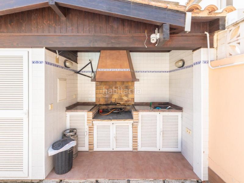 Foto 0e05cbd2-fd05-46b9-9fa4-041d249c45f0. Xalet amb calefacció aparcament piscina a La Cañada Paterna