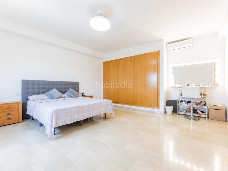 Foto 20f5678a-cfe8-44d2-8a83-0bc6b655cba0. Xalet amb calefacció aparcament piscina a La Cañada Paterna