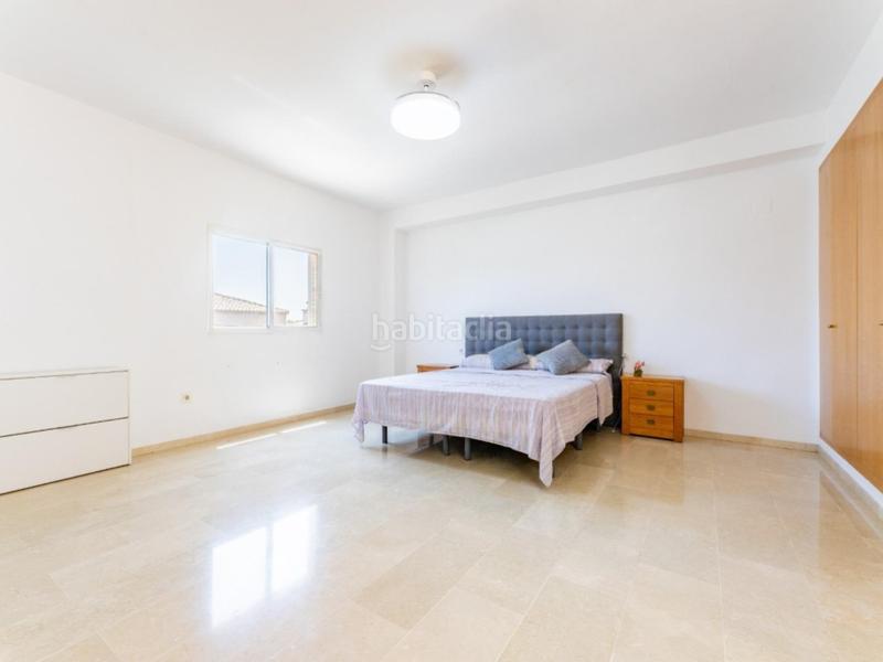 Foto 5d8feb88-bc77-4bd0-9900-ec13047c2919. Xalet amb calefacció aparcament piscina a La Cañada Paterna