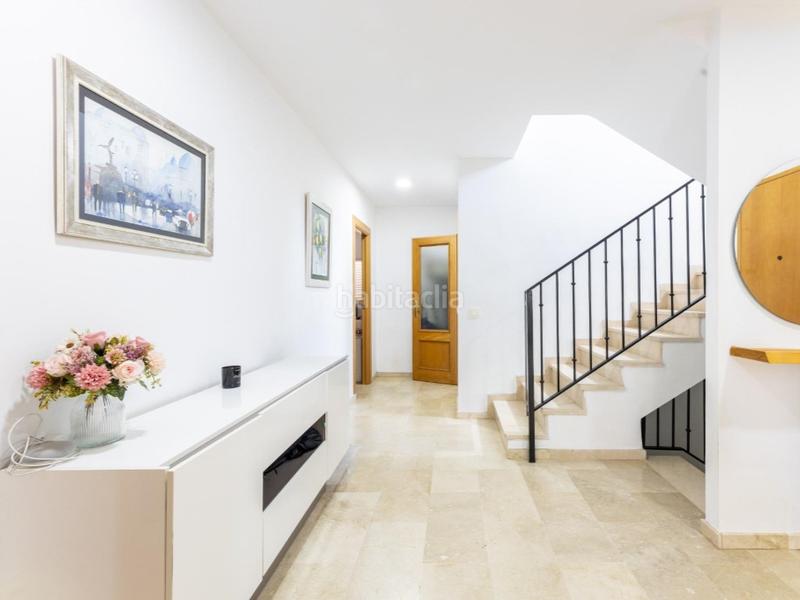 Foto 8643c8ab-78ad-43b9-ae42-4fd5968371c5. Xalet amb calefacció aparcament piscina a La Cañada Paterna