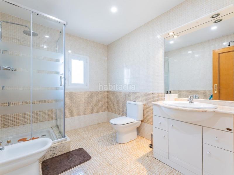 Foto dc98c842-e8bd-4760-92c2-f536516a5763. Xalet amb calefacció aparcament piscina a La Cañada Paterna