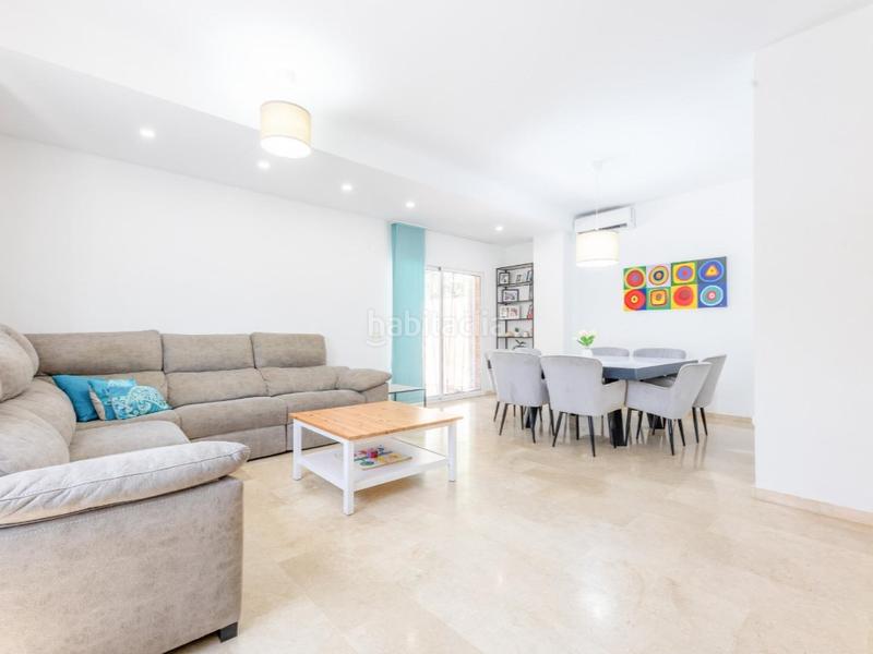 Foto f027d81f-c333-485a-99ba-f9cd3af26a58. Xalet amb calefacció aparcament piscina a La Cañada Paterna