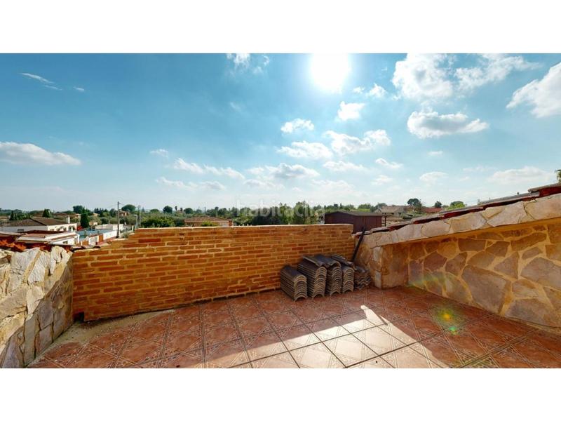 Foto 5086ff80-85e7-49d7-bd84-e613880b83de. Casa con parcheggio piscina in Polígono del Aeropuerto Manises