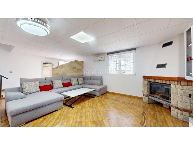 Foto 5e81681f-39a1-4d20-ad0b-9964e0474a46. Casa con parcheggio piscina in Polígono del Aeropuerto Manises