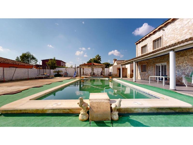 Foto c4a5ebac-7e62-429f-b7cd-d4b3efa7fb7b. Casa con parcheggio piscina in Polígono del Aeropuerto Manises