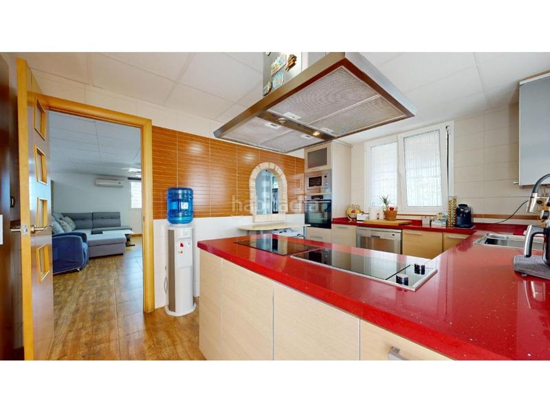 Foto ee919310-ed06-4643-b3cc-4f32abd5bc29. Casa con parcheggio piscina in Polígono del Aeropuerto Manises