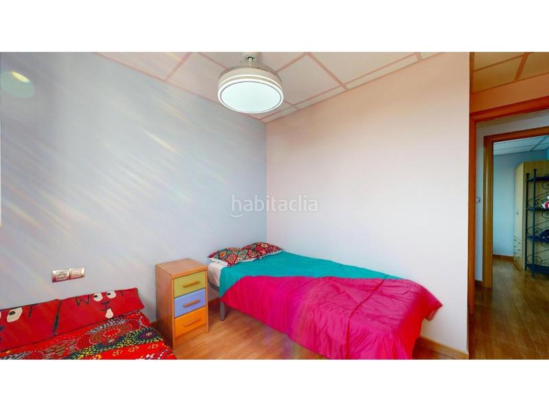 Foto f59f5b65-012f-4d62-8dc8-06a695062cd4. Casa con parcheggio piscina in Polígono del Aeropuerto Manises