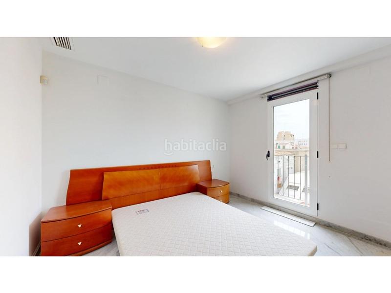 Foto d7933f81-b32b-4102-8192-fd3677aeb721. Duplex avec chauffage dans La Roqueta Valencia