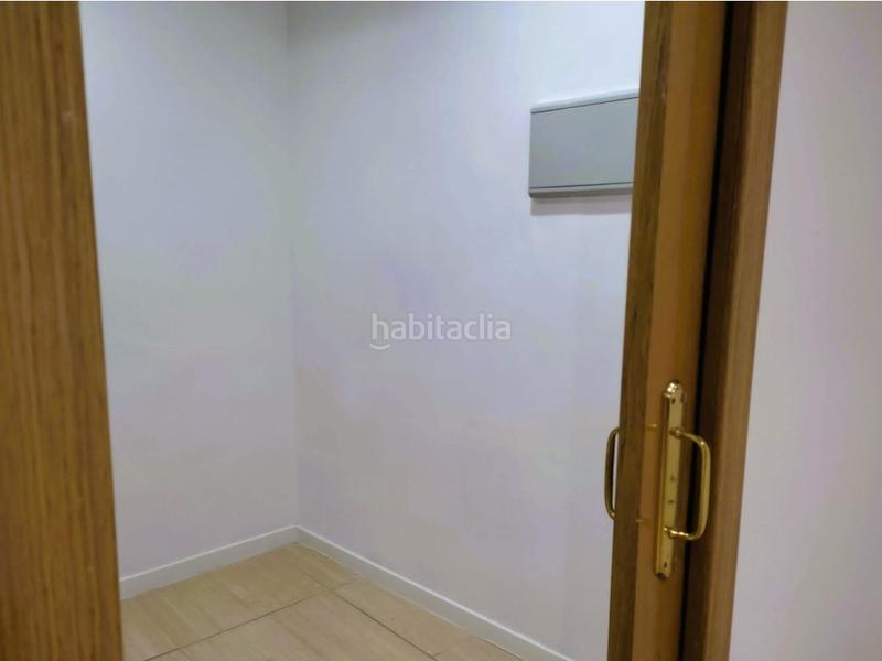 Foto 19ca9390-e16f-45d7-8a1e-362d05f04a1f. Estudio bajo comercial en el corazón de El Carmen en Valencia