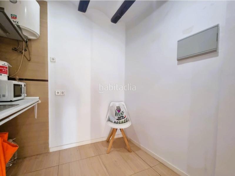 Foto a31414d0-853f-4a33-9f39-0e6490e31a60. Estudio bajo comercial en el corazón de El Carmen en Valencia