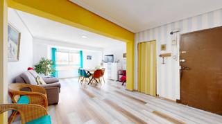 Appartement  Calle sagra. Piso céntrico en torrent