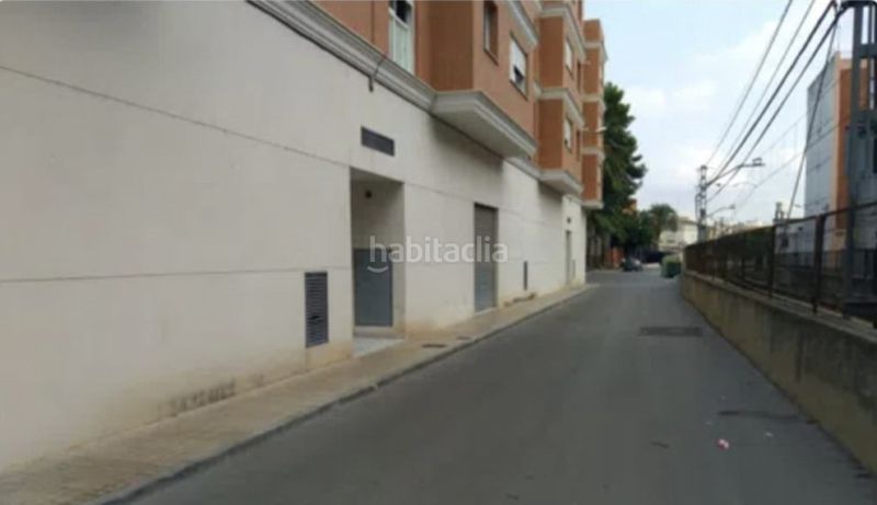 Foto cd82bdfb-8e5a-4a21-8498-47a85dfcc621. Local comercial a Alberic