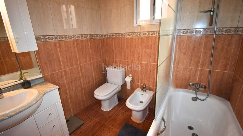 Foto 9cd88acc-ae84-481c-bddb-0927f5f7db57. Pis a Catarroja