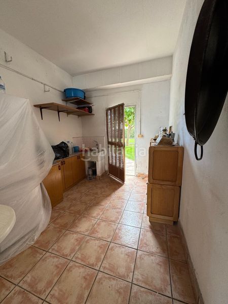Foto a846f734-89dd-44b8-b79d-1325efc0fad3. Local comercial a El Perelló Sueca