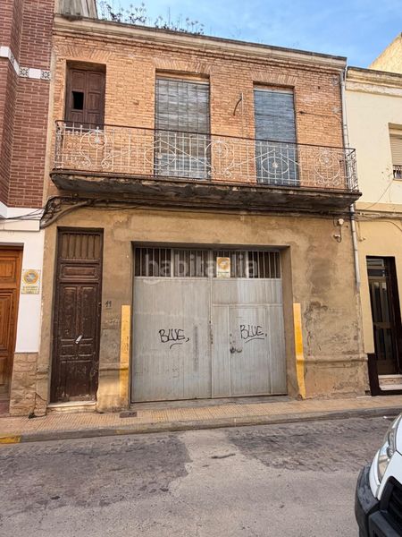 Foto fdfee8ed-5d39-484e-ad86-06728433157e. Casa amb aparcament a Catarroja