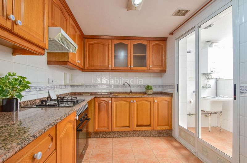 Foto 1ea2d08a-205f-4fa3-8cbd-b588fbcb7f2e. Pis amb aparcament a Catarroja