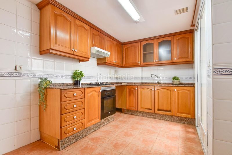 Foto e497cf56-c90a-4df7-b05a-8103bbbe3e13. Pis amb aparcament a Catarroja