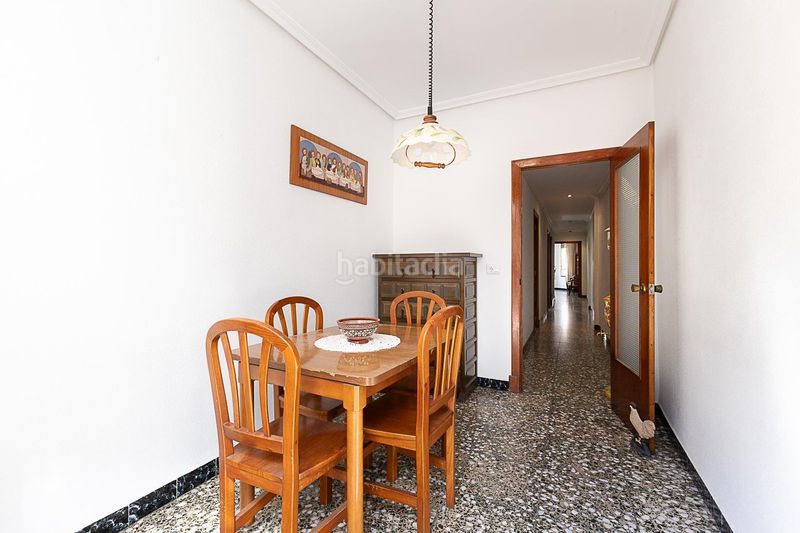 Foto 49f74e74-2b87-4fac-8928-fb86e0df0fbc. Casa amb aparcament a Albal