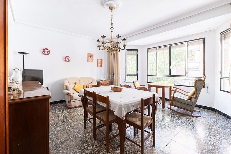 Foto 891218d8-1593-474a-8871-b649f4453548. Casa amb aparcament a Albal