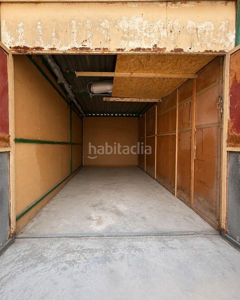 Foto 7b979455-066c-48a0-8b08-402f789d1678. Aparcament cotxe a pueblo de Cullera Cullera