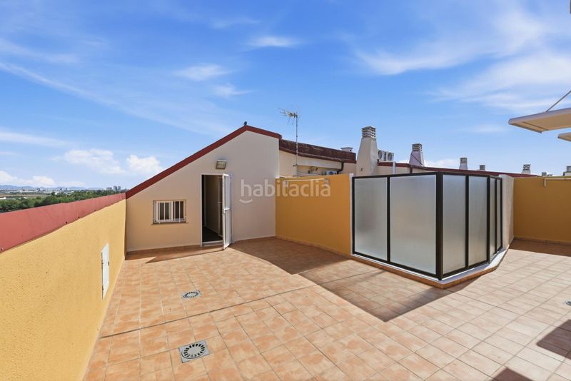 Foto b32cbd13-4068-4267-b79e-5206860610db. Àtic amb calefacció aparcament a Catarroja
