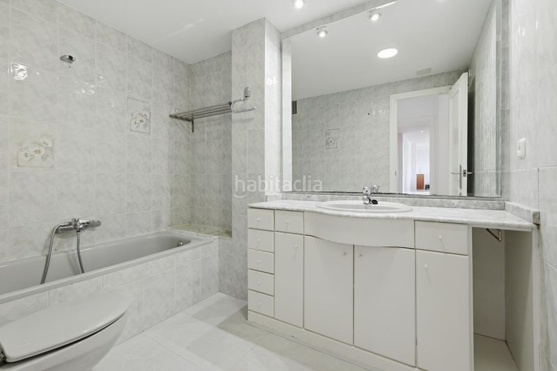 Foto c73d4729-4d04-40b4-be9f-8cde78291d7a. Pis amb aparcament a Albal