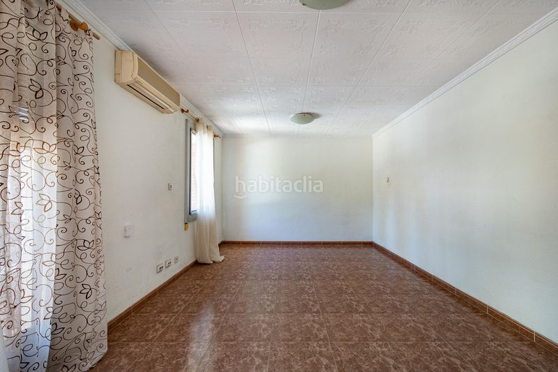Foto c1e4e3de-1a21-411a-a455-171c80b158b2. Pis a Alfafar