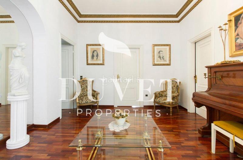 Foto 95ad753a-9265-439e-86ba-d3a362744000. Chalet avec chauffage parking dans Centre Sabadell