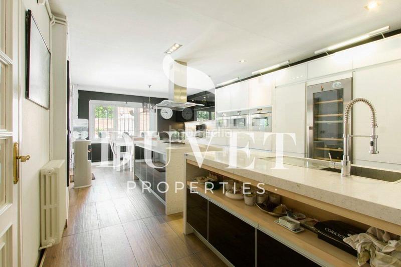 Foto ea33d1ea-56d8-4477-bdbe-a3270c23bef6. Chalet avec chauffage parking dans Centre Sabadell