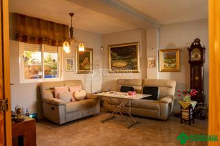 Casa aparellada  C. mezquita de cordoba. Casa en venta en hurcal de almera