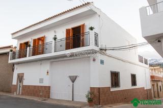Maison jumelée à Fiñana. Casa en venta en fiñana